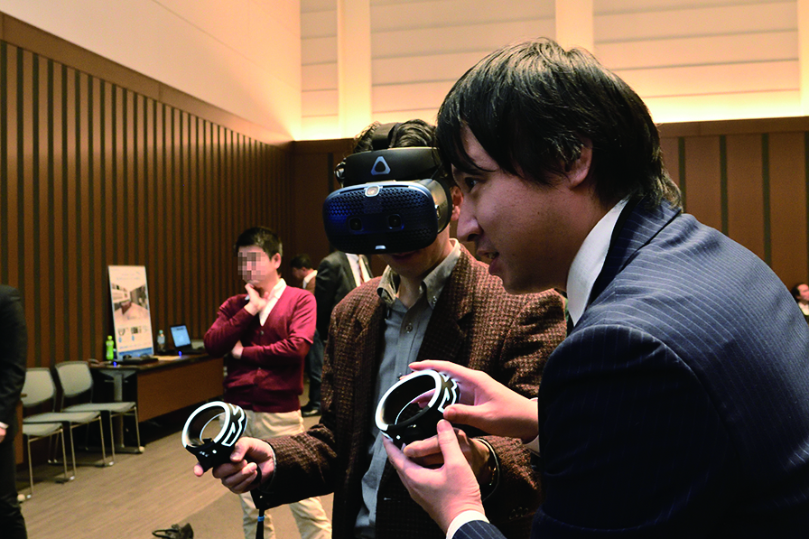 最新のVR機器でVR体験