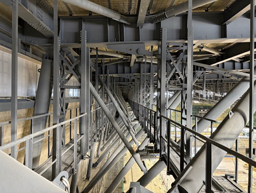 鉄骨キャットウォーク