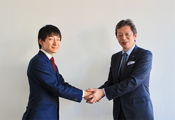 （左）上野氏　　右）佐藤