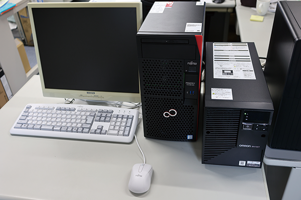 BIMデータ管理の専用サーバーとUPS