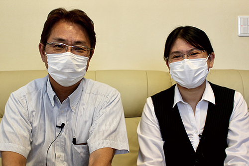 新井一美氏（左）と前原美香氏