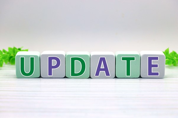 「UPDATE」と書かれたブロック